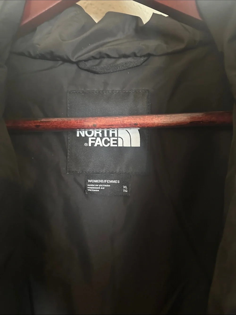 The North Face Women's Gotham 600 Hooded Parka Jacket - Picture 5 of 6